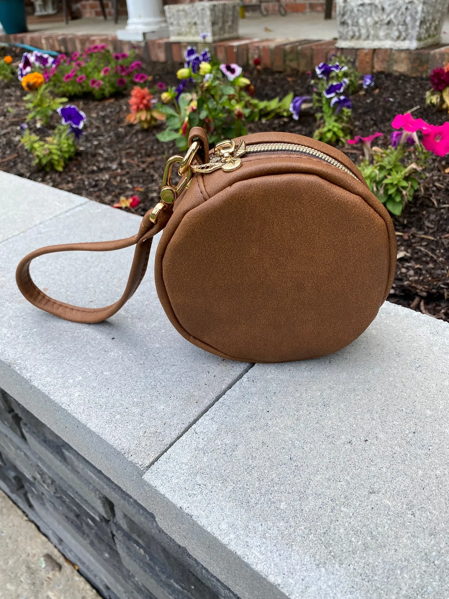 Circle Wristlets