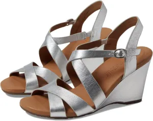 Gentle Souls by Kenneth Cole Isla Silver 11 M