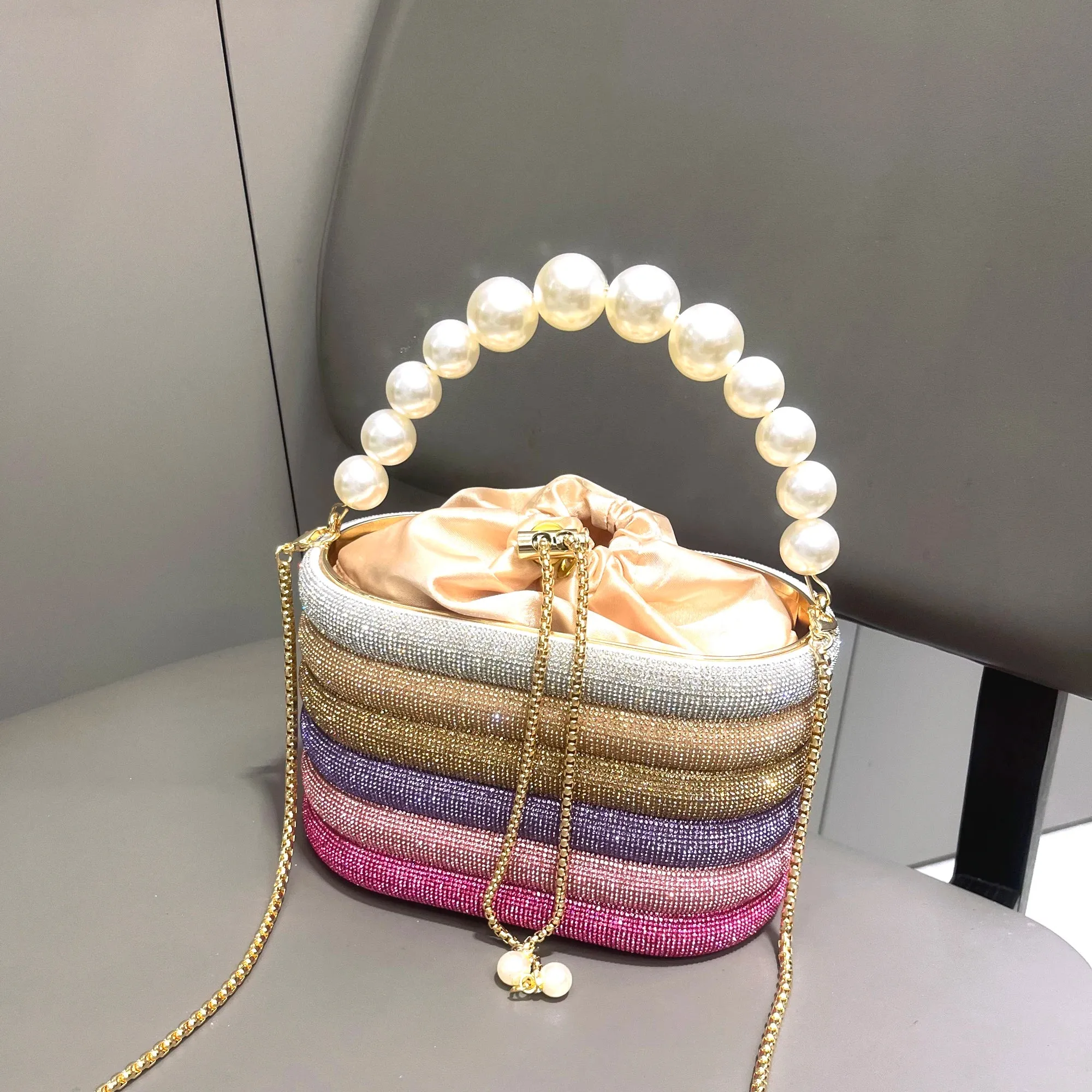 Handle Rhinestones Evening clutch Bag Purses and handbag luxury Designer shoulder bag Shiny Crystal Clutch purse bucket bag