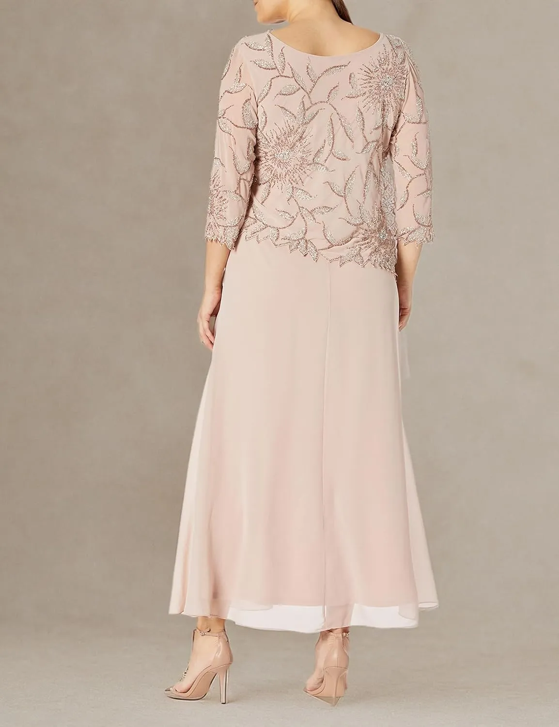 J Kara Women's Scoop Neck Line with 3/4 Sleeve Beaded Top Long Dress