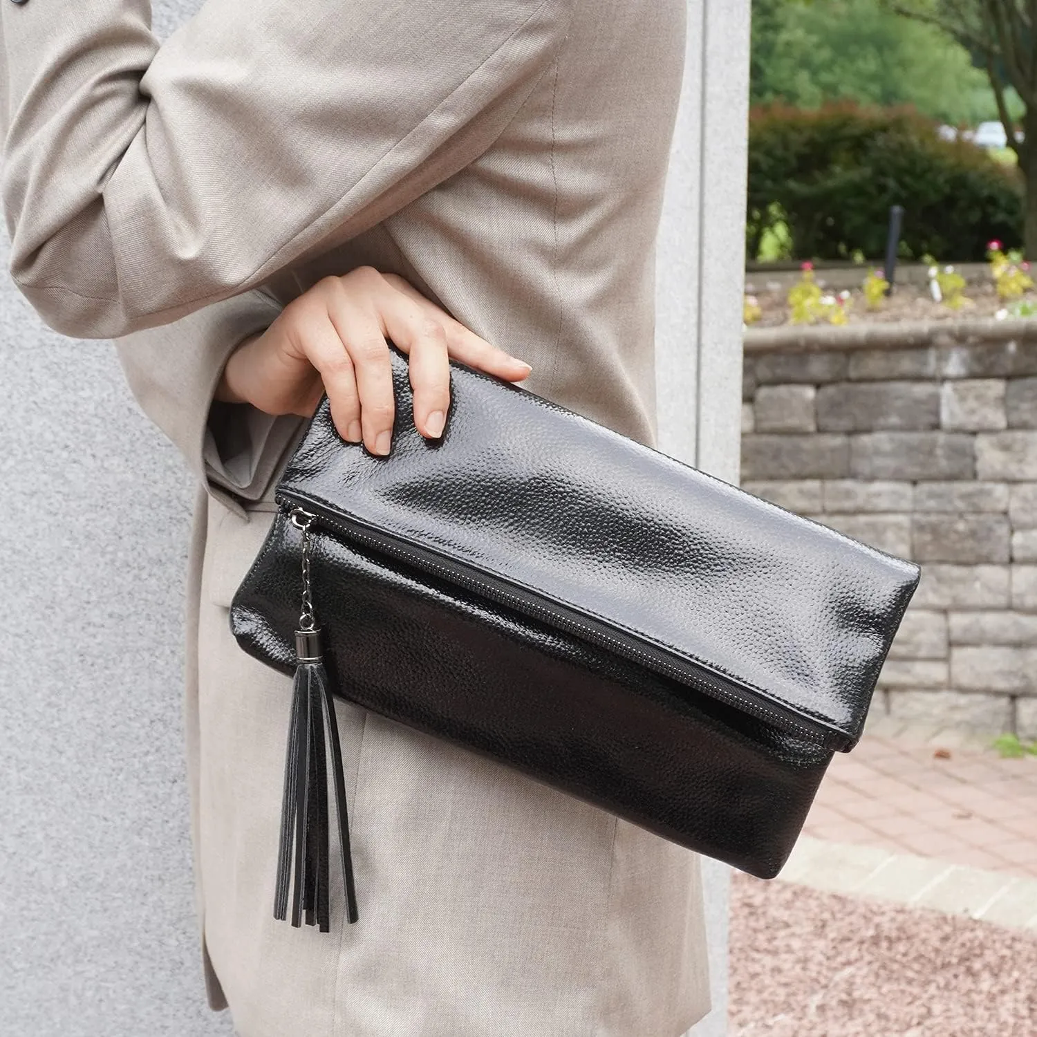 JNB Women's Cracked Metallic Fabric Foldover Clutch with Tassel