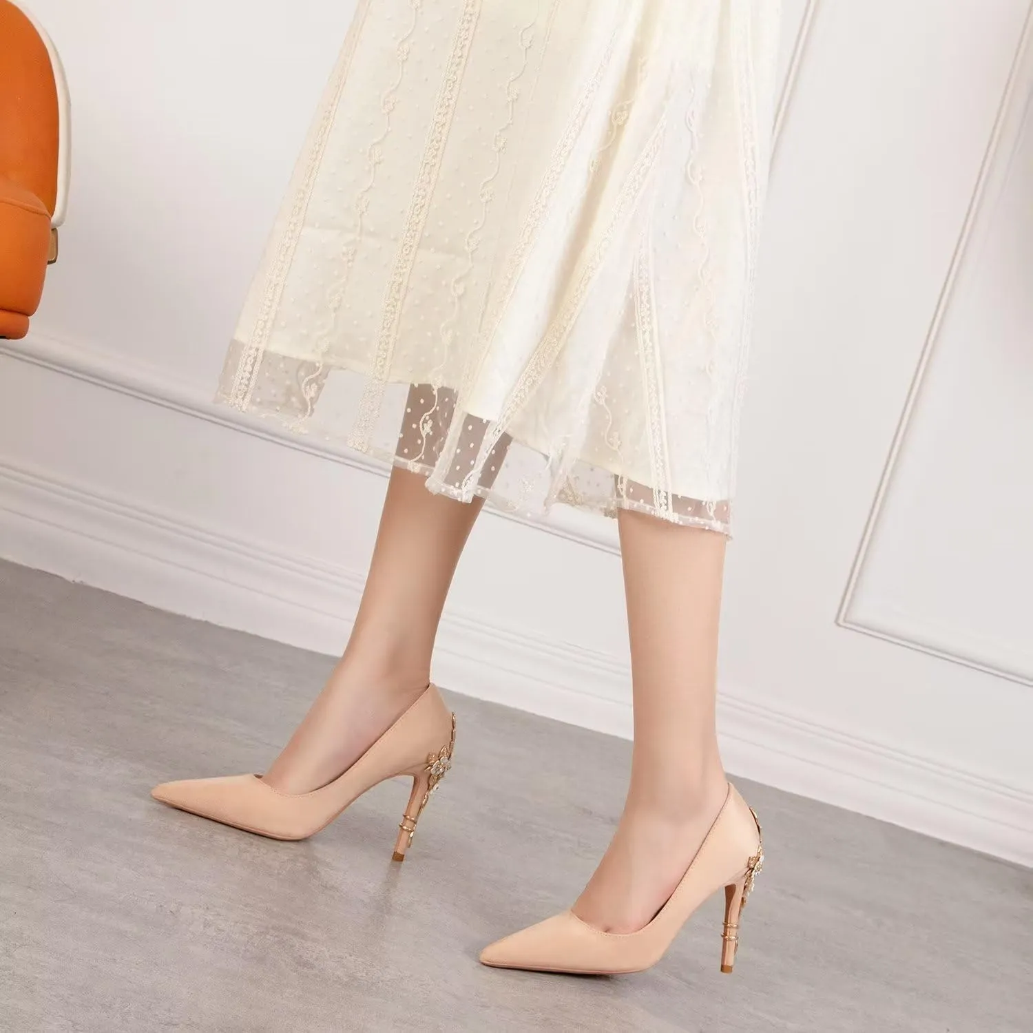 LUXINYU Women Pointed Toe Heels Elegant Satin Stiletto Fashion Metal Flower Rhinestone Wedding Dress Shoes Ladies Evening Party Pumps