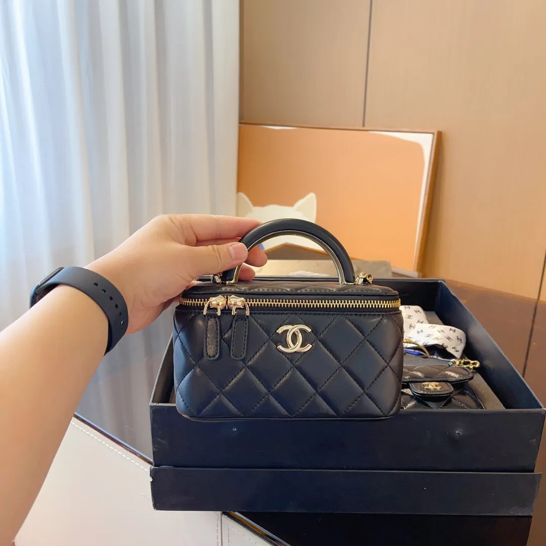 Luxury Leather Ladies Square Handbag Set