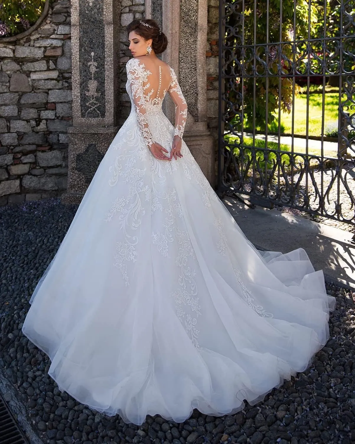 Mermaid Long Sleeve Wedding Dresses for Bride Lace Applique V-Neck Boho Bridal Dress with Train