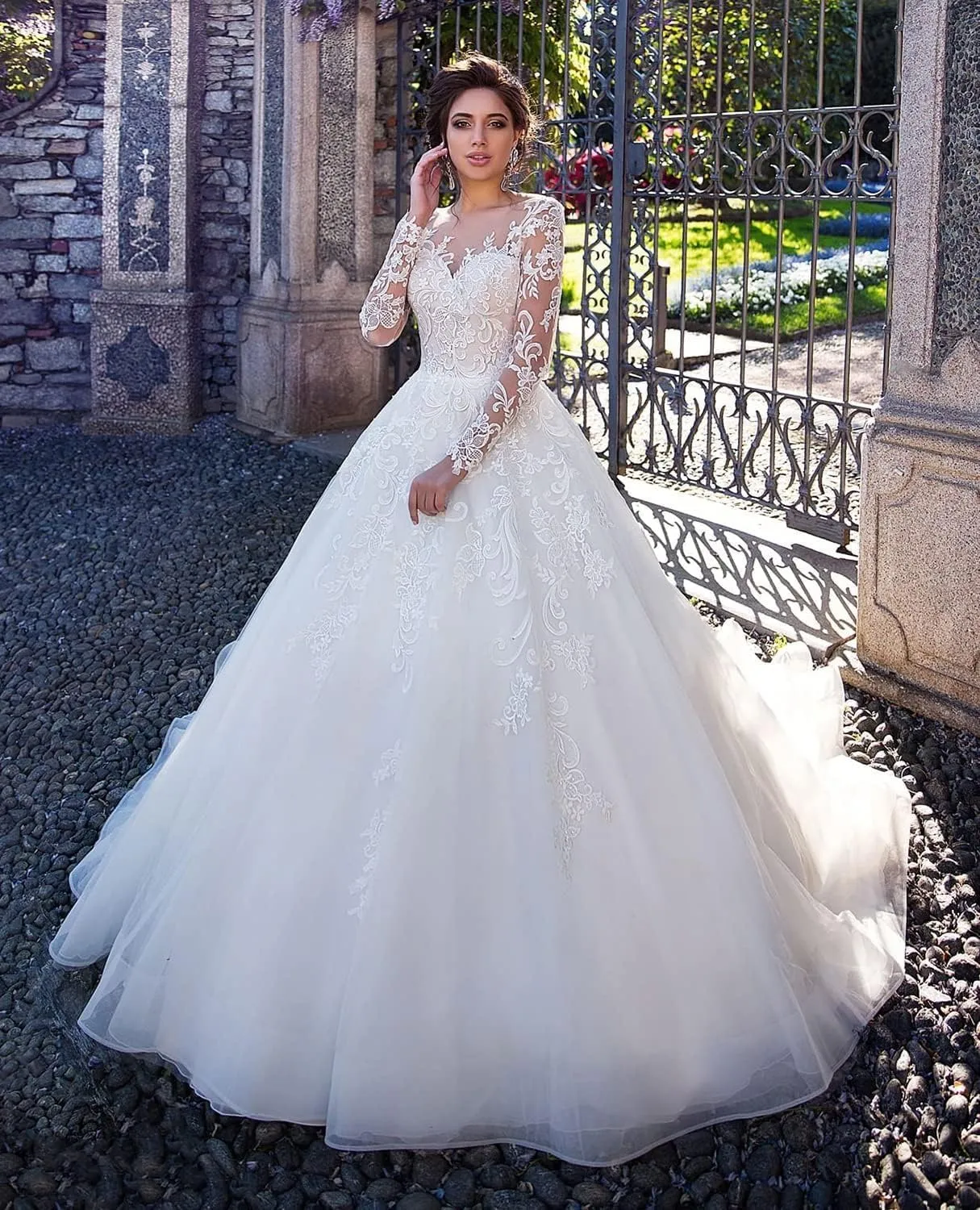 Mermaid Long Sleeve Wedding Dresses for Bride Lace Applique V-Neck Boho Bridal Dress with Train