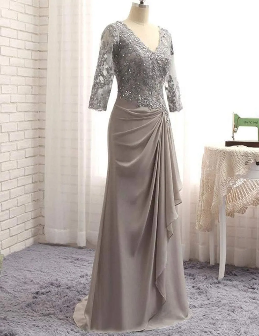 Mother of The Bride Dresses Long Evening Formal Dress V Neck Wedding Guest Dresses for Women Ruffle Lace Applique Beaded