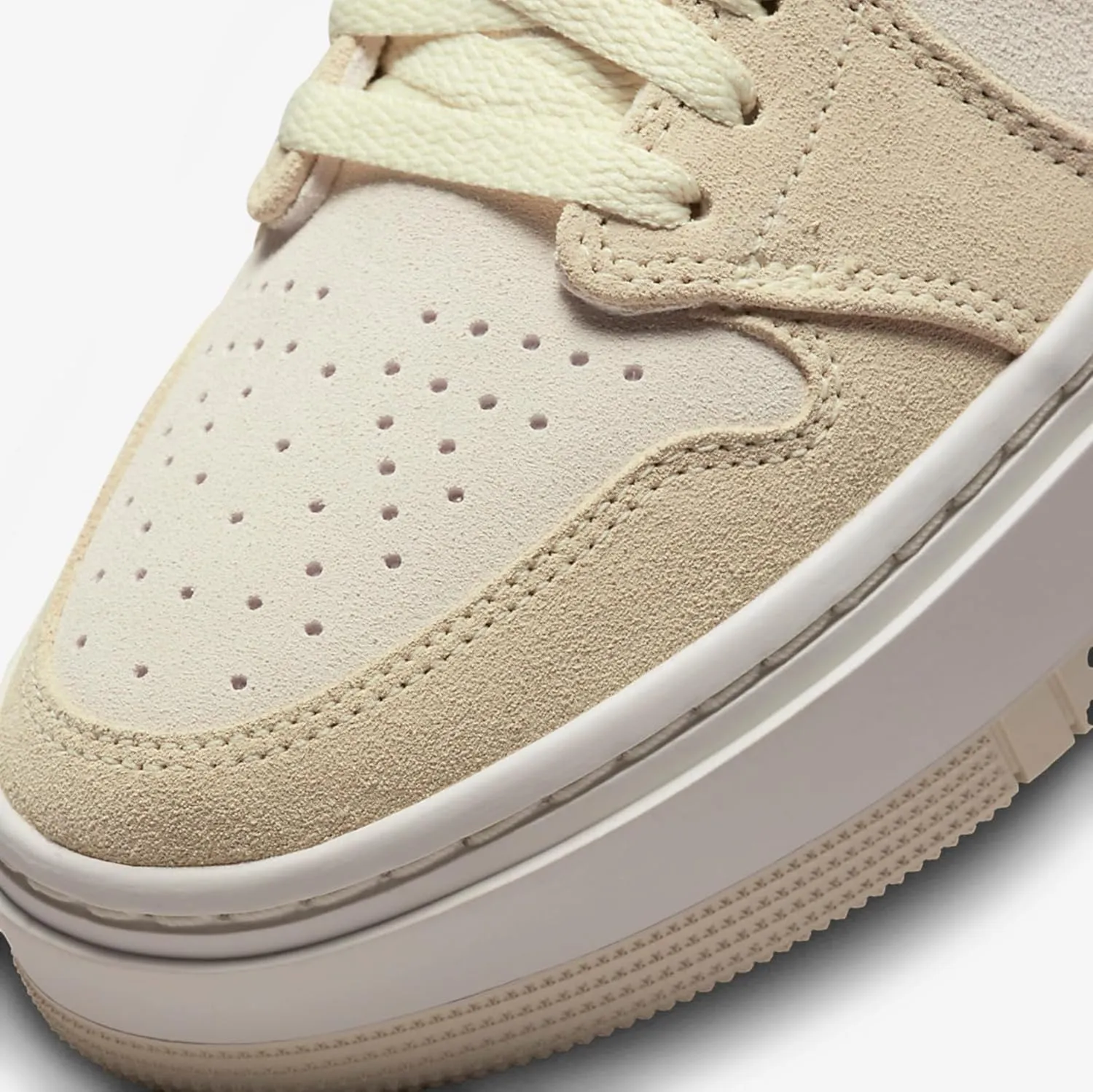 Nike Women's Modern
