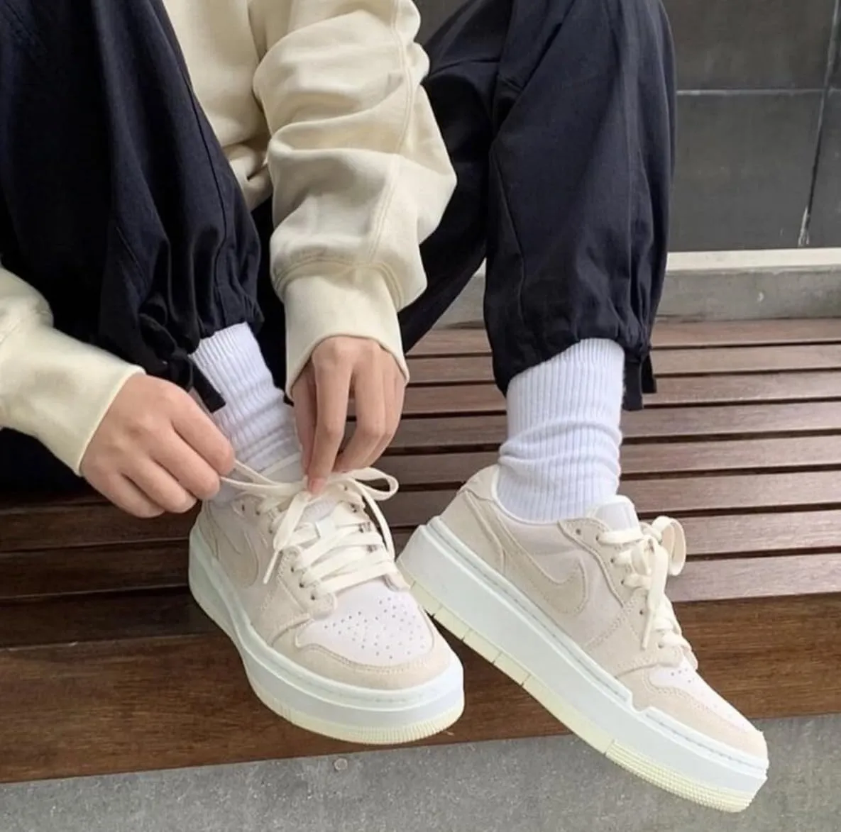Nike Women's Modern