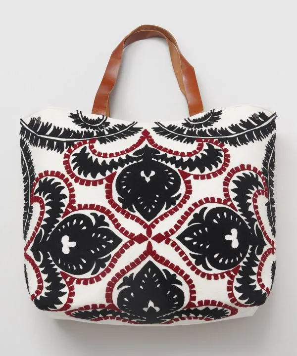 Nomadic Pattern Embroidery Tote Bag