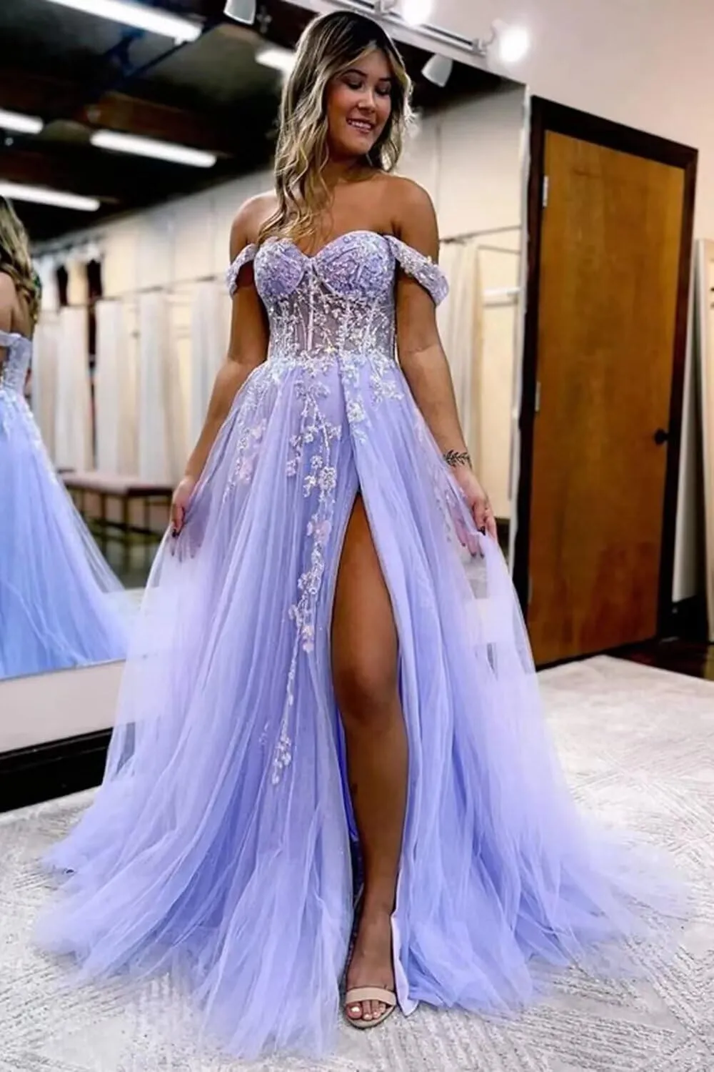 Off The Shoulder Tulle Prom Dresses with Slit Laces Applique Sweetheart Long Formal Evening Party Gowns