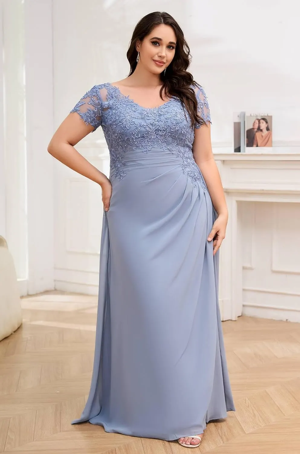 POMUYOO Women's V-Neck Lace Appliques Mother of The Bride Dress Beaded Chiffon Evening Gown with Sleeves YG107