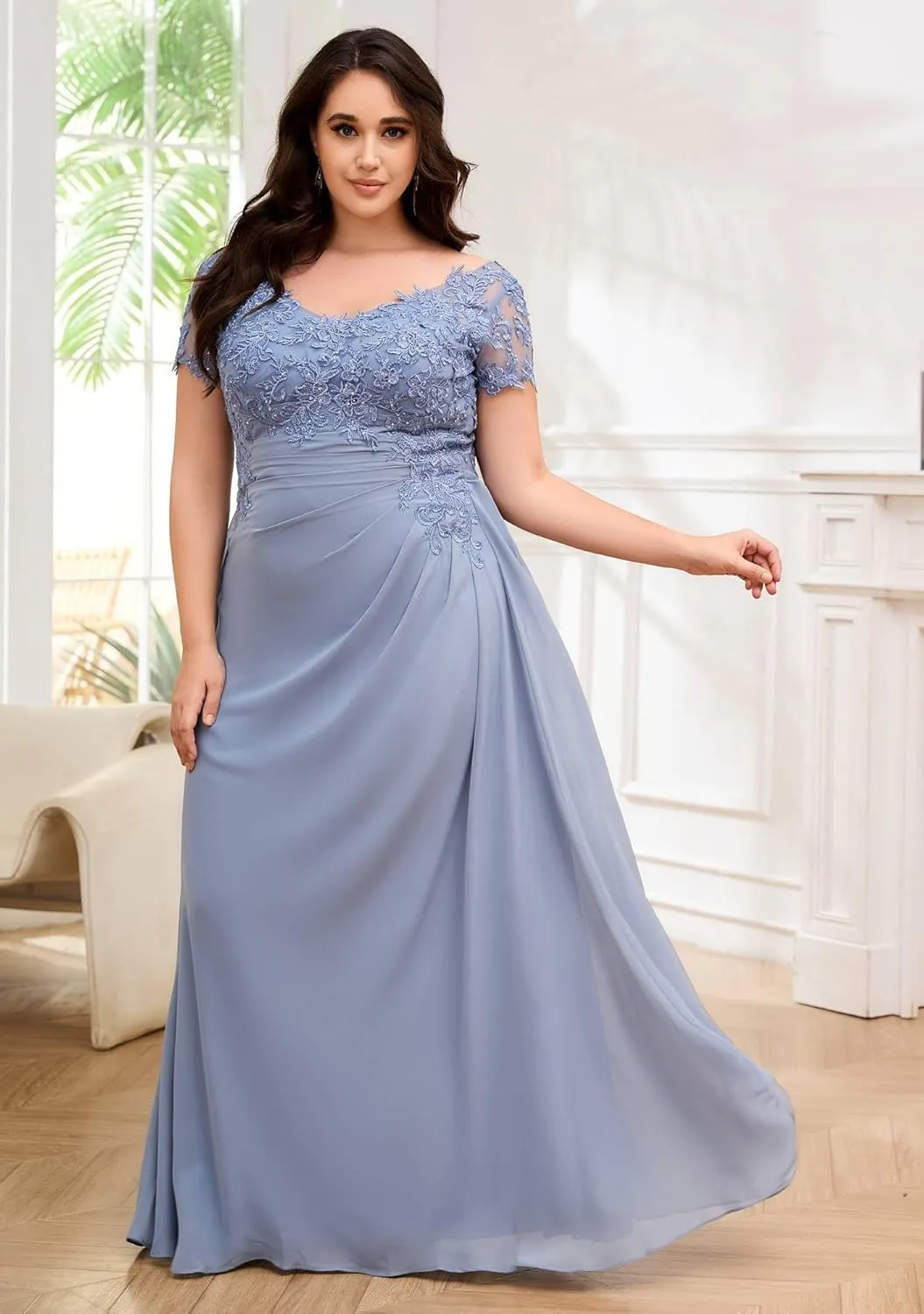 POMUYOO Women's V-Neck Lace Appliques Mother of The Bride Dress Beaded Chiffon Evening Gown with Sleeves YG107
