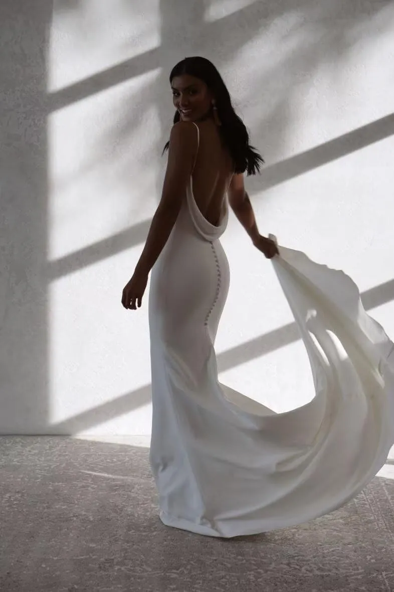 Simple Mermaid Wedding Dresses for Bride 2025 Boho Beach Satin Sleeveless Bridal Gown with Train
