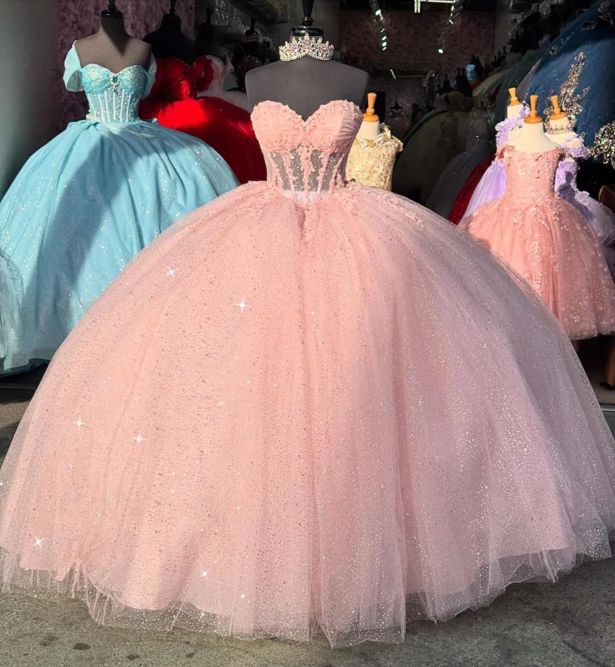 Sweetheart Quinceanera Dresses with Train Glitter Beaded Ball Gown Tiered Sweet XV Dresses YU009