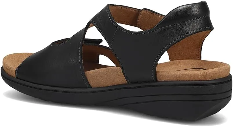 Taos Footwear Women's Serene Sandal