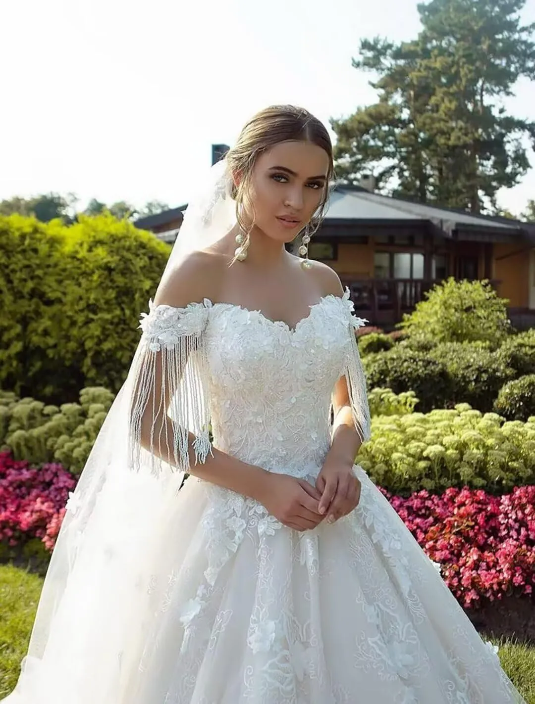 Wedding Dresses for Bride 2024 Boho Beach Lace Appliques Mermaid Beaded V Neck Bridal Gown for Women with Train