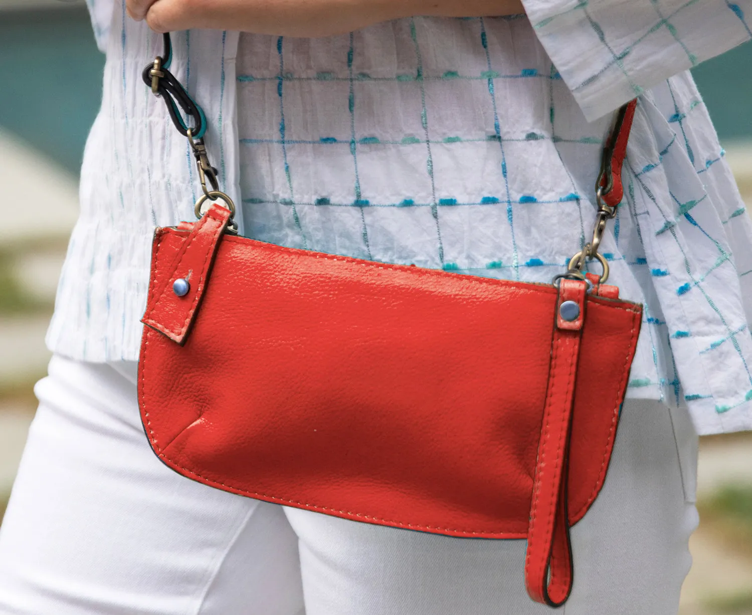Women's Habitat Crossbody Wristlet Clutch Hibiscus