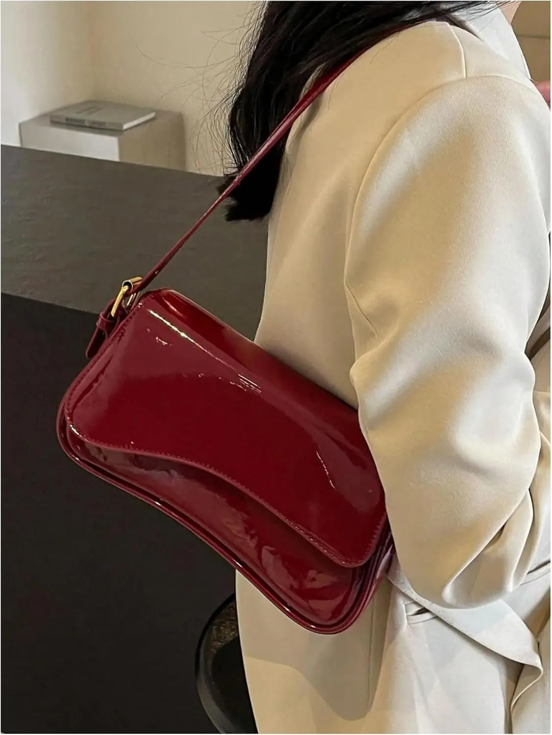 Women's Minimalist Patent Leather Shoulder Bag Trendy Handbag Elegant Purses