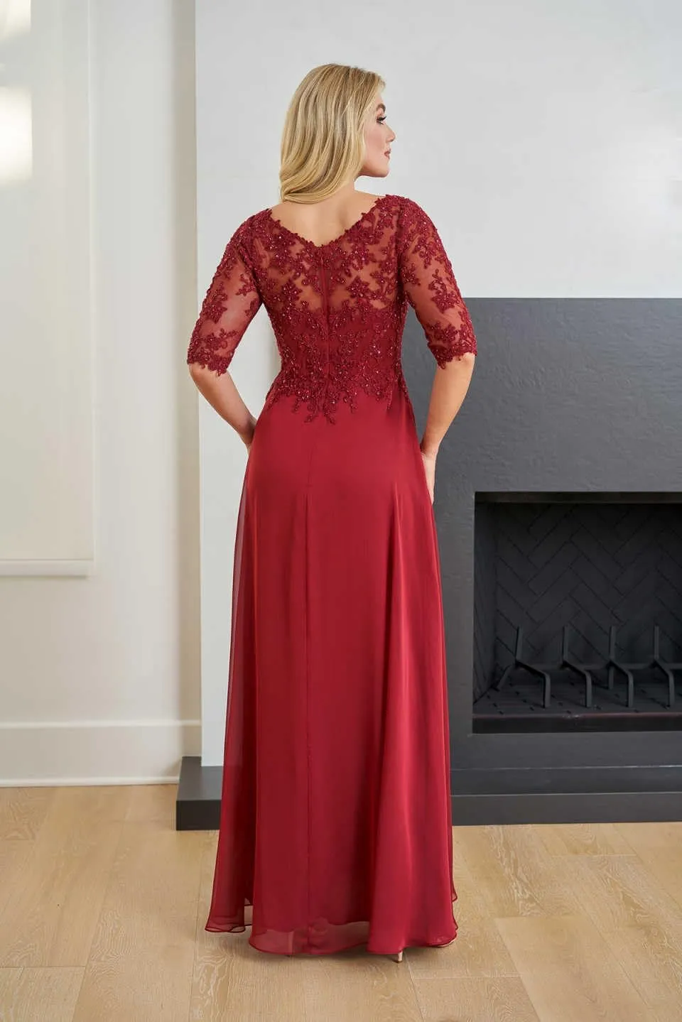 Women's V Neck Lace Mother of The Bride Dresses Short Sleeve Chiffon Long Formal Party Gown with Slit