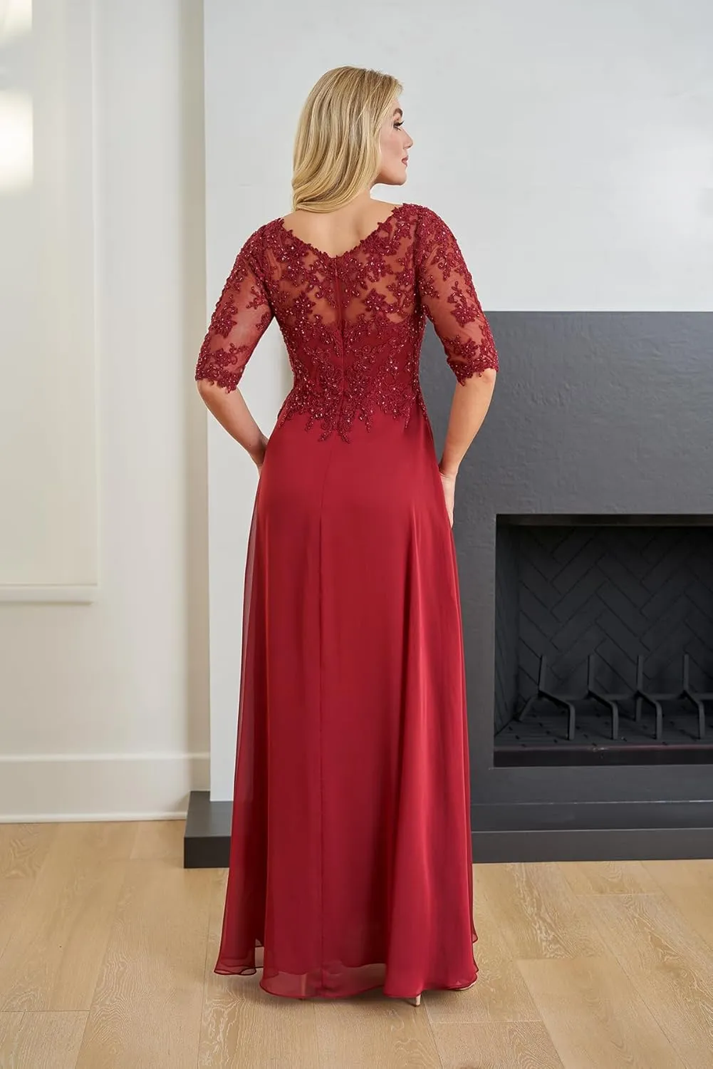 Women's V Neck Lace Mother of The Bride Dresses Short Sleeve Chiffon Long Formal Party Gown with Slit